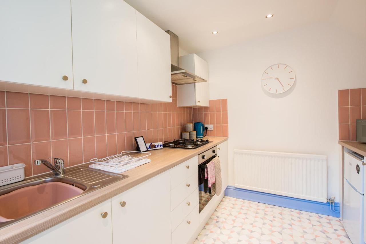 1 Bed Central Cardiff Apartment Экстерьер фото