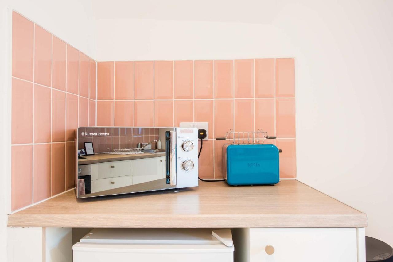 1 Bed Central Cardiff Apartment Экстерьер фото